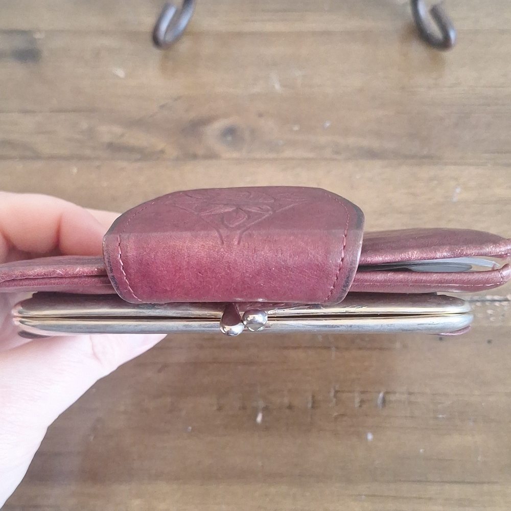 Vintage Rolfs Cowhide Wallet | Oxblood Leather Floral Embossed | Rare Key Slots - Picture 16 of 16
